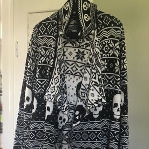 Torrid 2 piece, size 3